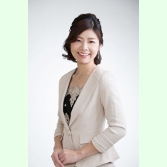 女性